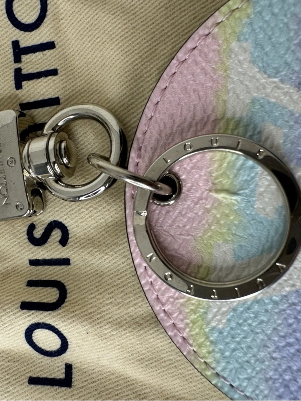 Louis Vuitton Pastel Monogram Round Keyring - Lavender, Pink & Mint - Picture 6 of 7